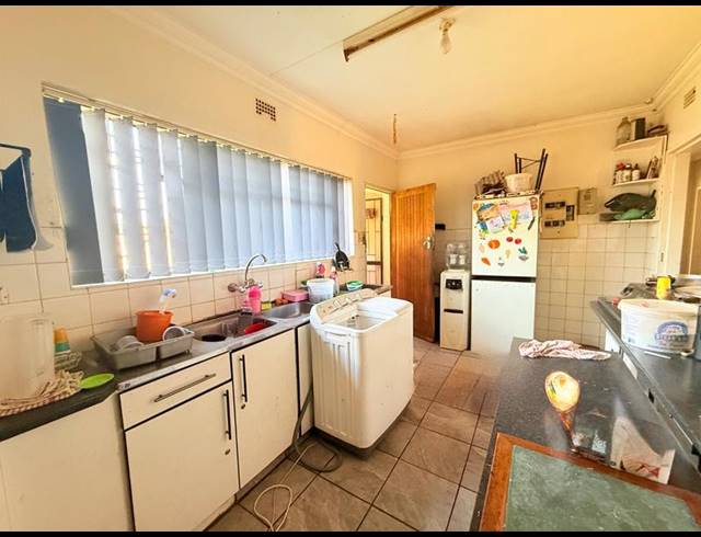 2 BEDROOM HOUSE FOR SALE IN VANDERBIJLPARK CW 6